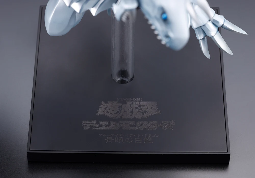 BLUE-EYES WHITE DRAGON OSHI WORKS - Image 9